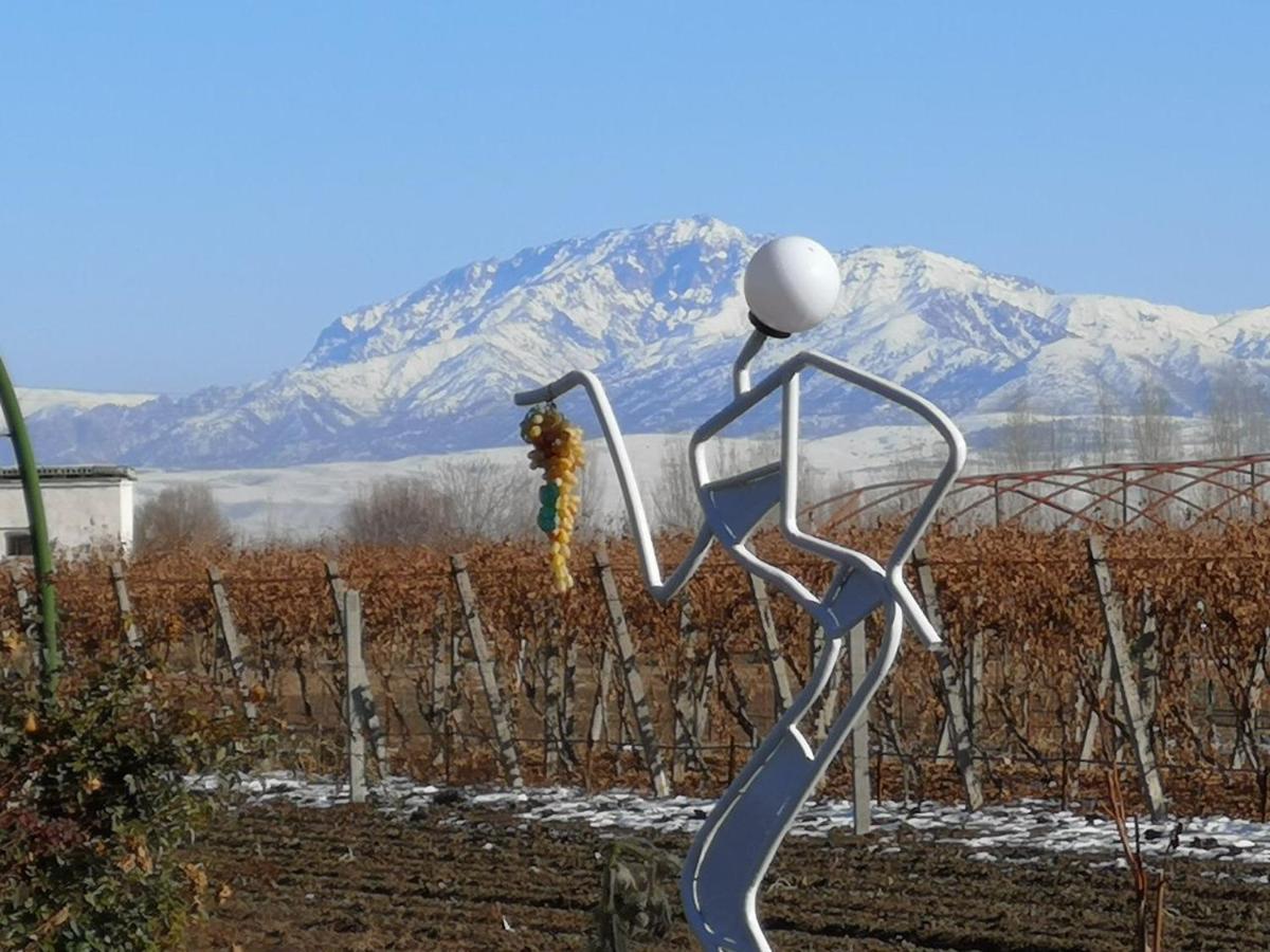 Uzumfermer Hotel & Winery Taskent Exterior foto